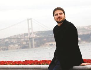 Muslim rock star Sami Yusuf in Turkey to promote his latest album