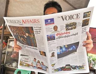 Daily papers transform Myanmar news stands