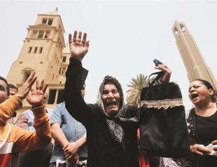 Coptic pope slams Morsi over ‘cathedral clashes’