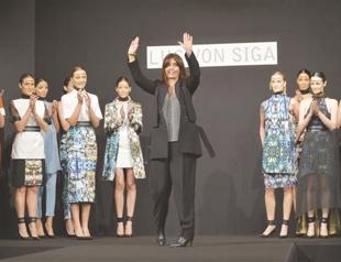 Gala catwalk fascinates participants