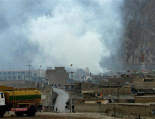 Pakistani city mourns after bomb kills 81