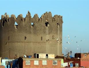 American priest applying for indefinite visa fined for working illegally: Report