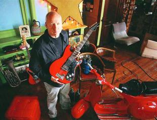 Mark Knopfler cancels Russia tour over NGO crackdown