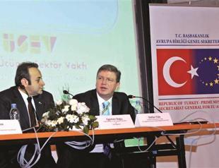 EU hails adoption of law on foreigners