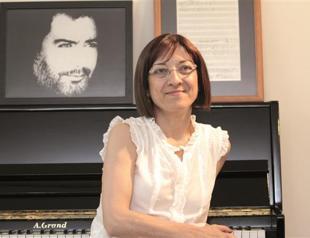 Kurdish singer Ahmet Kaya’s widow still at odds with Turkey