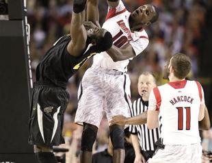 Louisville, Michigan scrape to NCAA final