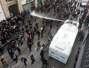 Police intervene at Emek Theater protest featuring Costa-Gavras
