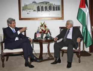 Abbas to Kerry: Release of prisoners key to resuming talks