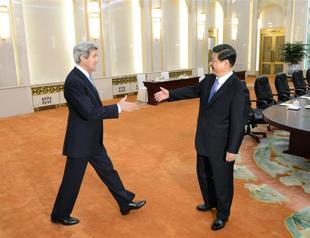 Kerry presses China to help end North Korea tensions