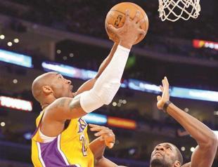 Bryant out for up to 9 months with torn Achilles