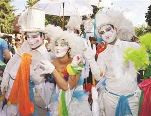 Adana marks April with Orange Blossom Carnival