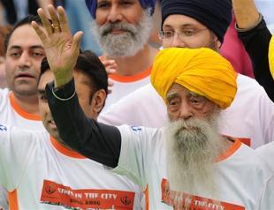 Oldest marathon runner finishes last race at 101