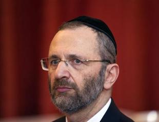 Frances Grand Rabbi resigns after plagiarism scandal