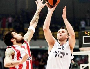 Anadolu Efes looks to tie series in Greece