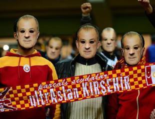 Galatasarays hot-tempered coach receives nine-game ban