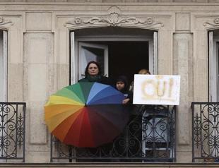 French Senate adopts gay marriage law