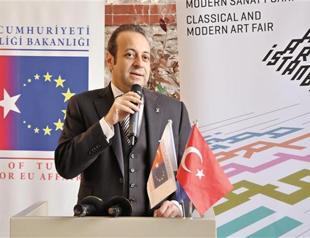 Turkish EU minister holds cocktail party for All Arts fair