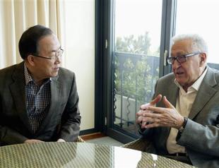 Syria mediator Brahimi says not resigning post but considers it daily