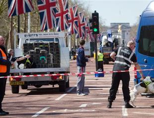 Ethiopias Kebede, Kenyas Jeptoo win London Marathon amid tight security