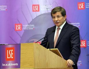 EU arms embargo on Syrian rebels skews conflict: Turkish FM Davutoğlu