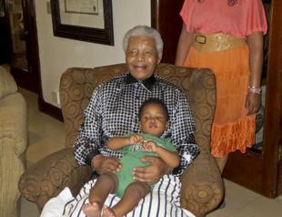 Legendary African leader Mandela hospitalised for medical check-up: Presidency