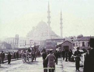 Between Orient and Occident