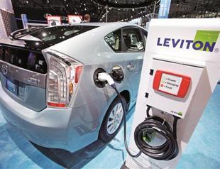 Toyota’s hybrid car sales pass 5 million