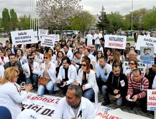 Health workers on day-long strike to commemorate murdered colleague