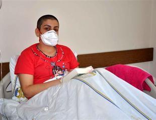 Cancer patient offended by minister delivered medicine by the opposition party