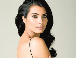 Arab women idolize Turkish soap stars