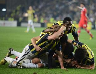 Fenerbahçe edges Benfica 1-0, getting a step closer to a historic European final
