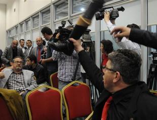 Turkish veteran throws prosthetic leg in protest