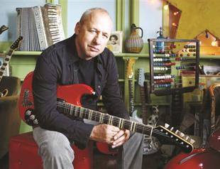 Legendary guitarist in Istanbul