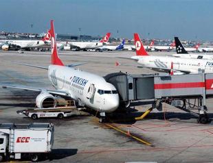 Busy Istanbul airport helps boom in tourism numbers