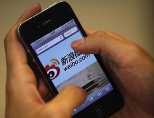 Alibaba buys $586 mn stake in Chinas Sina Weibo