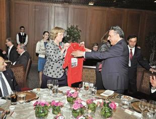 ‘No room’ for violence and racism in Germany