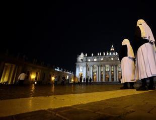 Sistine Chapel shut down ahead of conclave