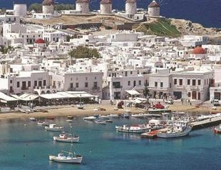 Qatari emir buys six Greek islands