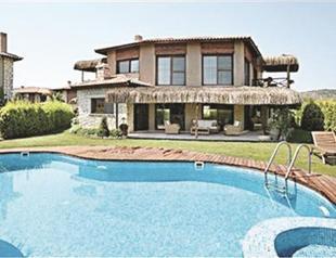 Venezuelans’ luxury house purchase ups