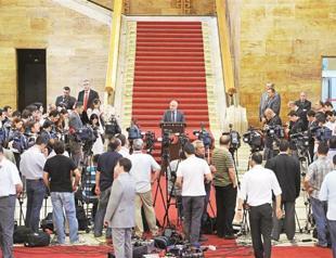 Government ready to submit own constitutional proposal