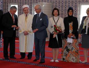 Swedish King Carl XVI Gustaf visits Stockholm’s Grand Mosque