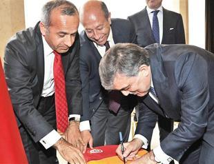 Turkish President Gül welcomes move to continue charter talks