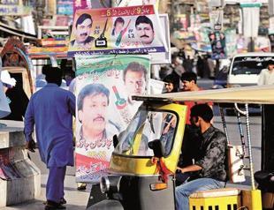 Pakistan set for poll as Taliban threatens