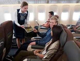 Turkish Airlines backs down on lipstick ban