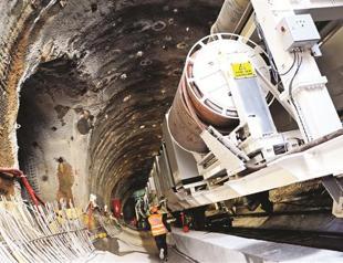 Turkey calls investors to invest in giant projects