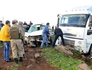 Two police officers killed in accident involving Claudia Roths convoy