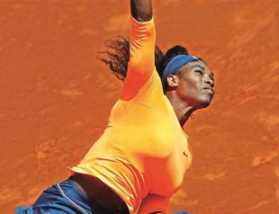 Angry Sloane calls Serena a sore loser