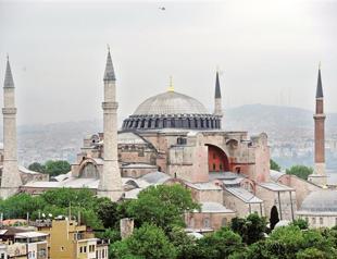 PM brushes aside calls for return of prayers to Hagia Sophia