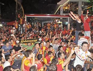 Government under fire for May Day violence