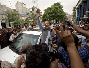 Sharif triumphs in historic Pakistan elections